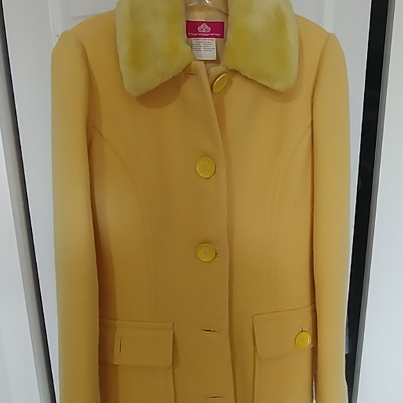 Vintage Coat - Picture 3 of 11